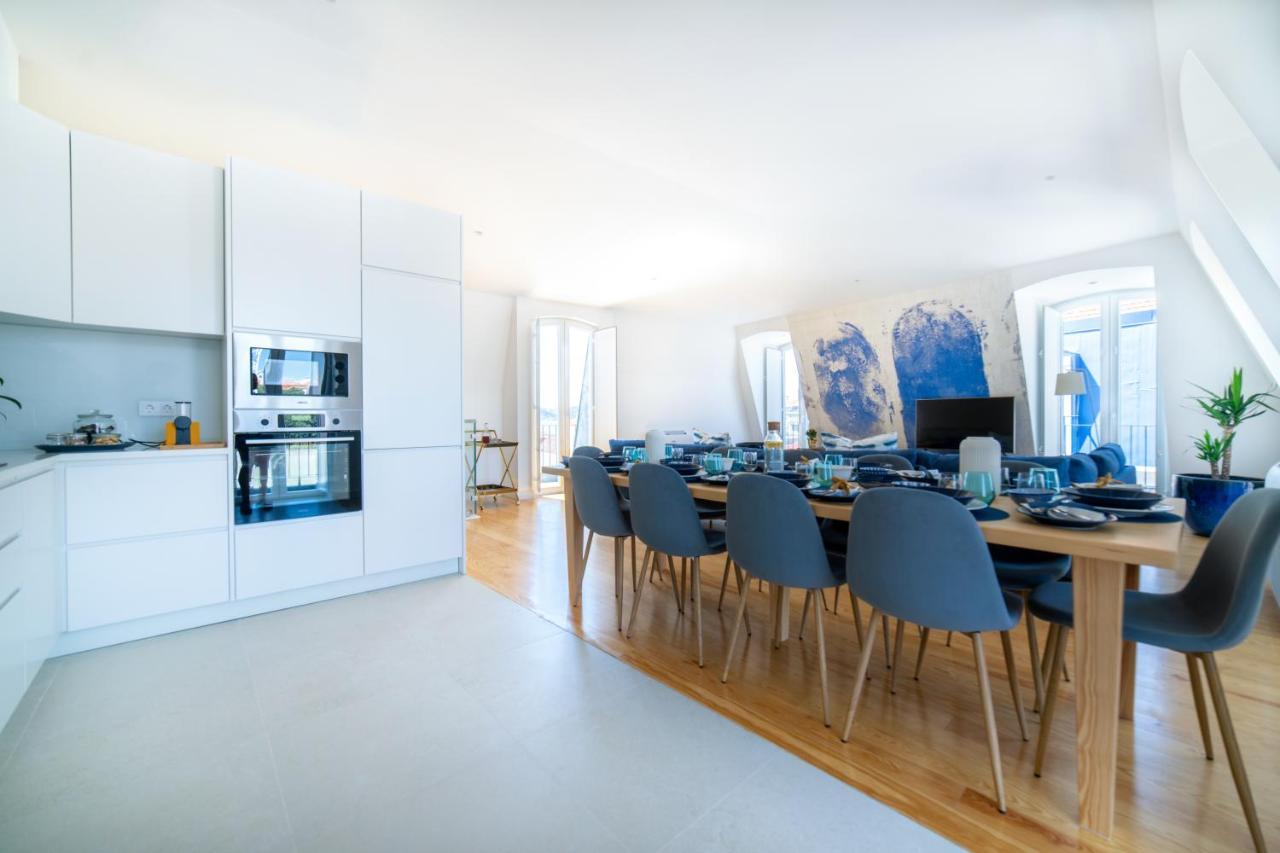 Blue By The River 4 - Unique Penthouse Duplex With A View リスボン エクステリア 写真