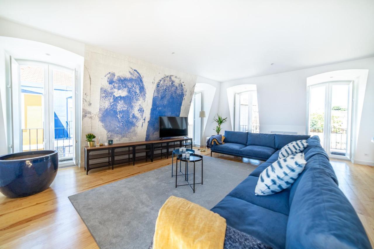 Blue By The River 4 - Unique Penthouse Duplex With A View リスボン エクステリア 写真