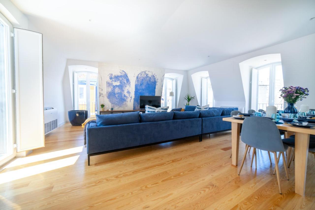 Blue By The River 4 - Unique Penthouse Duplex With A View リスボン エクステリア 写真